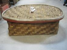 Vintage Split Oak Lidded Basket with Doorknob Style Handle