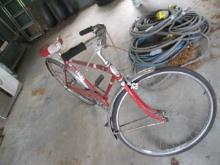 Old Schwinn 3 Speed Cruiser Bike
