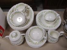 28 Pieces of Wedgwood "Barley" Creamware