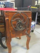 Simmons Hardware Co. 5 Gallon "Bun Basey" Churn