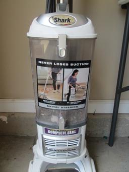 Shark Navigator Lift-Away Vacuum