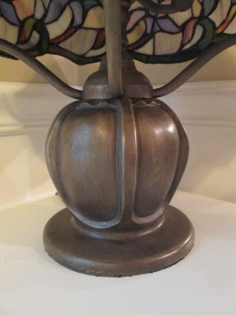 Stained Glass Style Double Bulb Desk/Vanity Lamp
