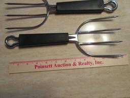 Stainless Roaster Pan with Rack and Set of The Pampered Chef Roast Lifters