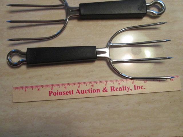 Stainless Roaster Pan with Rack and Set of The Pampered Chef Roast Lifters