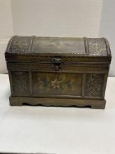 Decorative Wood Box/Trunk.