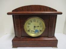 Seth Thomas Mantle Clock with Key.
