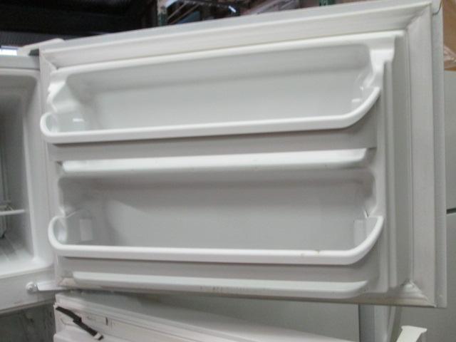 Kenmore White Top Mount Refrigerator