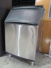 Manitowoc Ice Model B570 Stainless Commercial Ice Machine Bin