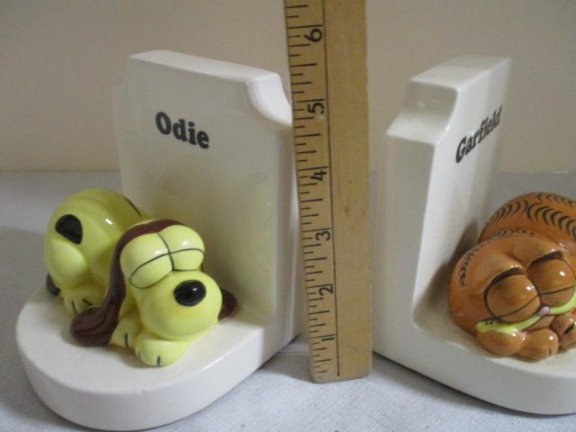 Pair of Enesco Garfield Bookends.