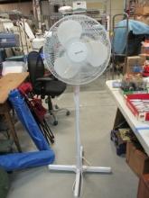 Duracraft Tall Standing Fan, Rotates Three Speed.