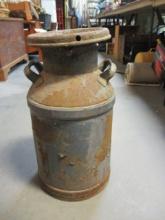 Vintage Milk Churn with Lid, Rust. See Pictures.
