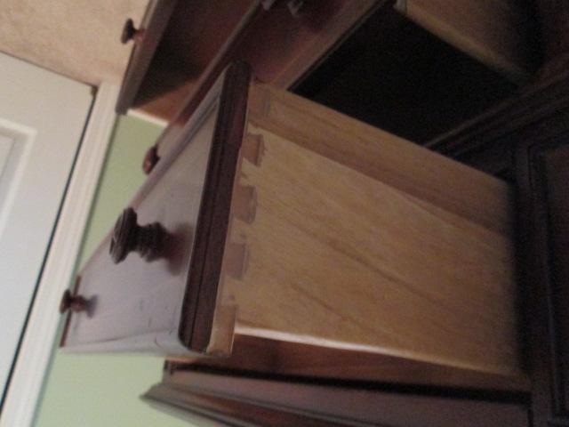 Small Banded Mahogany Design 3 Drawer Chest