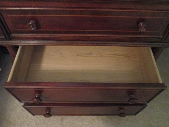 Small Banded Mahogany Design 3 Drawer Chest