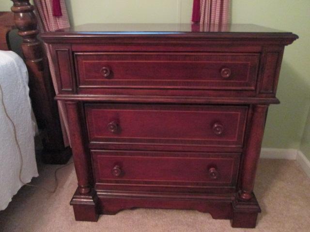 Small Banded Mahogany Design 3 Drawer Chest