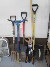 Fiber Core Snow Shovel, Claw Garden Weeder, Shovels, Fiskars Hedge Clippers,