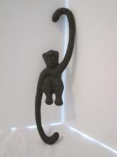 Cast Metal Monkey Hanging Hook