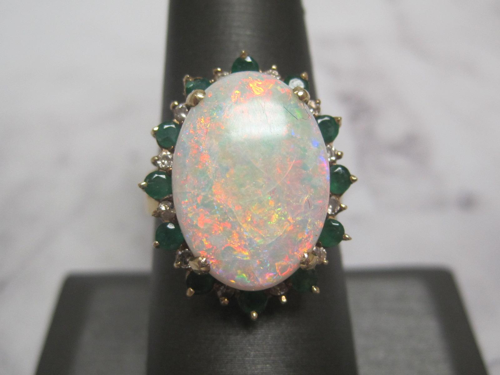 WOW!!! 14k Gold Opal and Emerald Ring