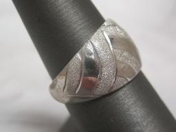 10k White Gold Ring