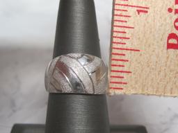 10k White Gold Ring