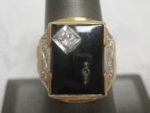 Antique 14k Gold Man's Onyx Ring- Missing Center Emblem