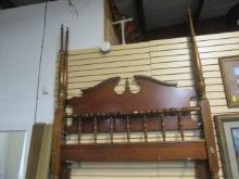 American Drew Queen Size  Poster Bed with Rails and Slats.