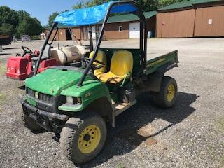John Deere Gator