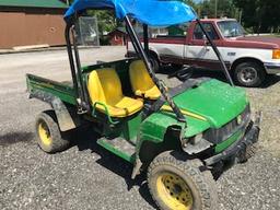 John Deere Gator