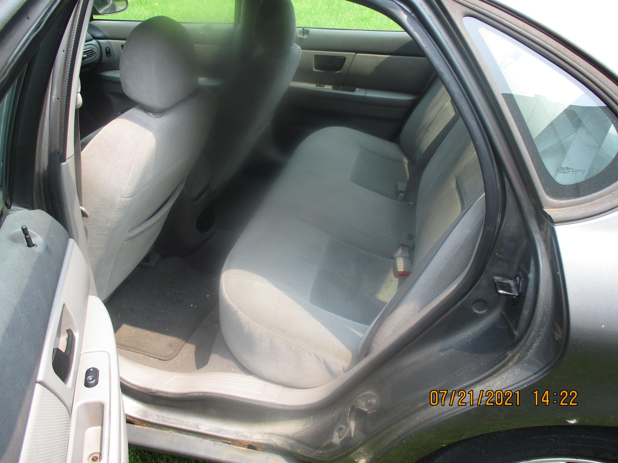 2003 Ford Taurus