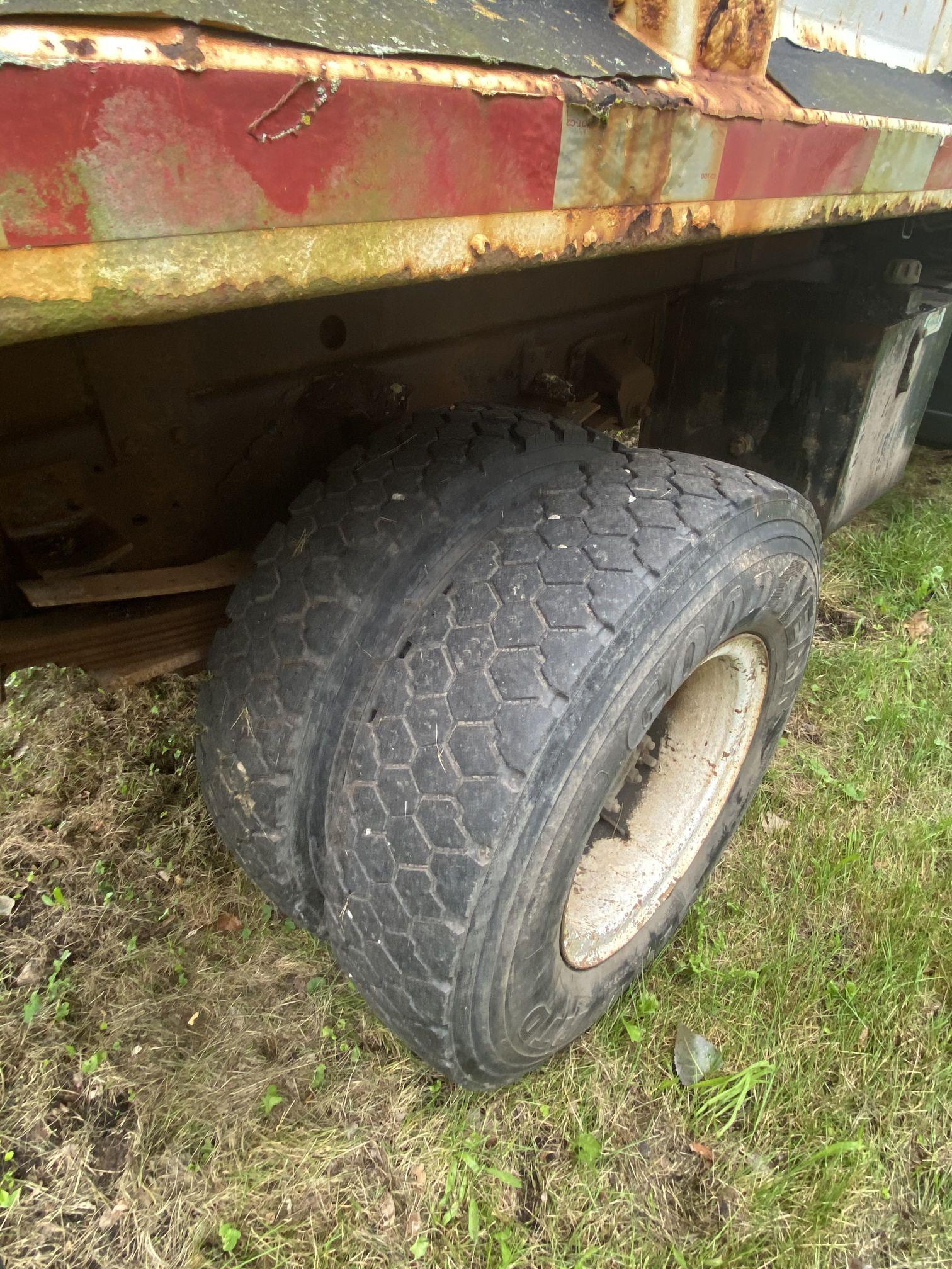 1995 GMC dump truck