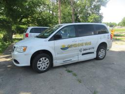2017 DODGE CARAVAN BRAUN LIFT