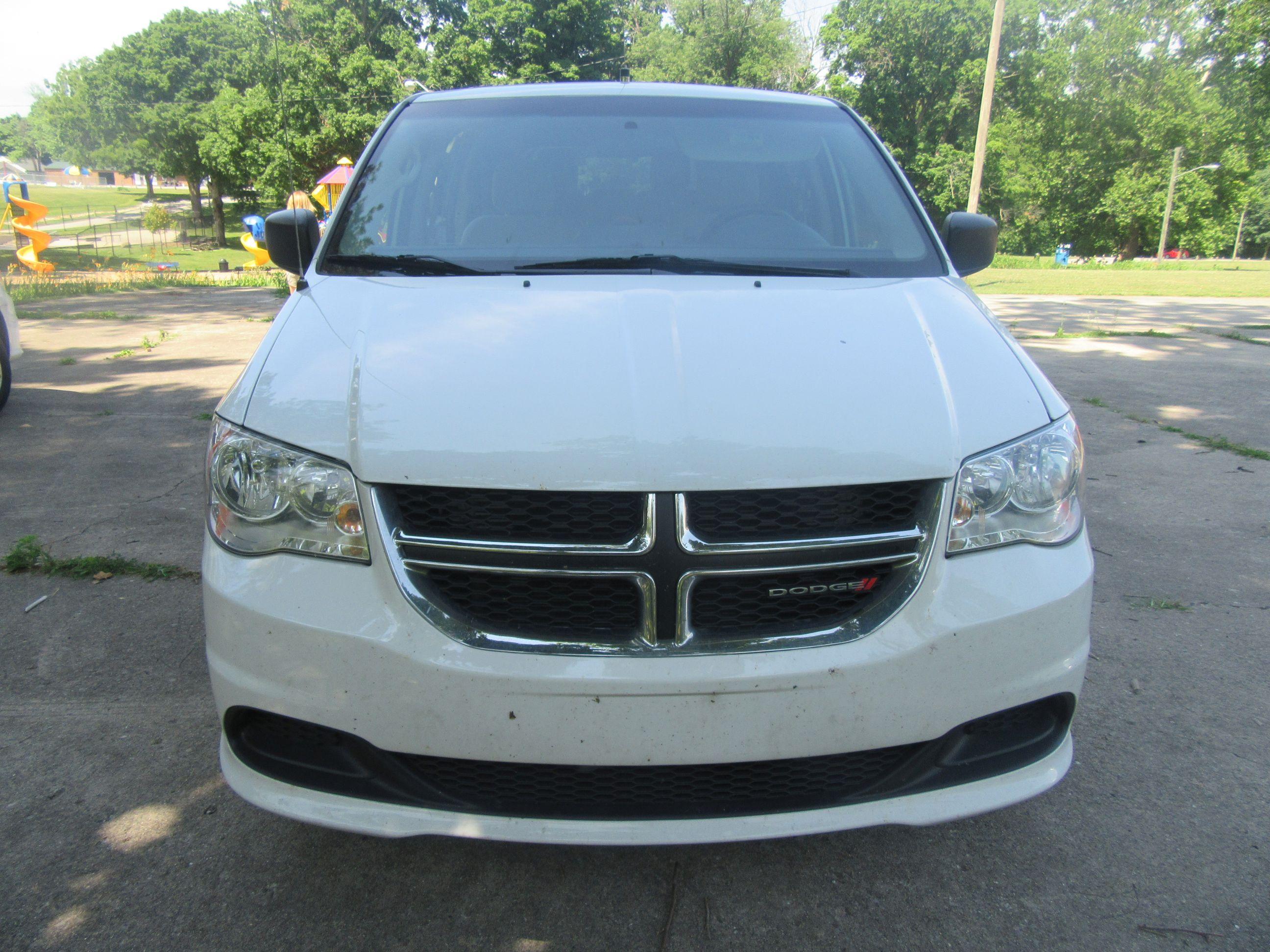 2017 DODGE CARAVAN BRAUN LIFT