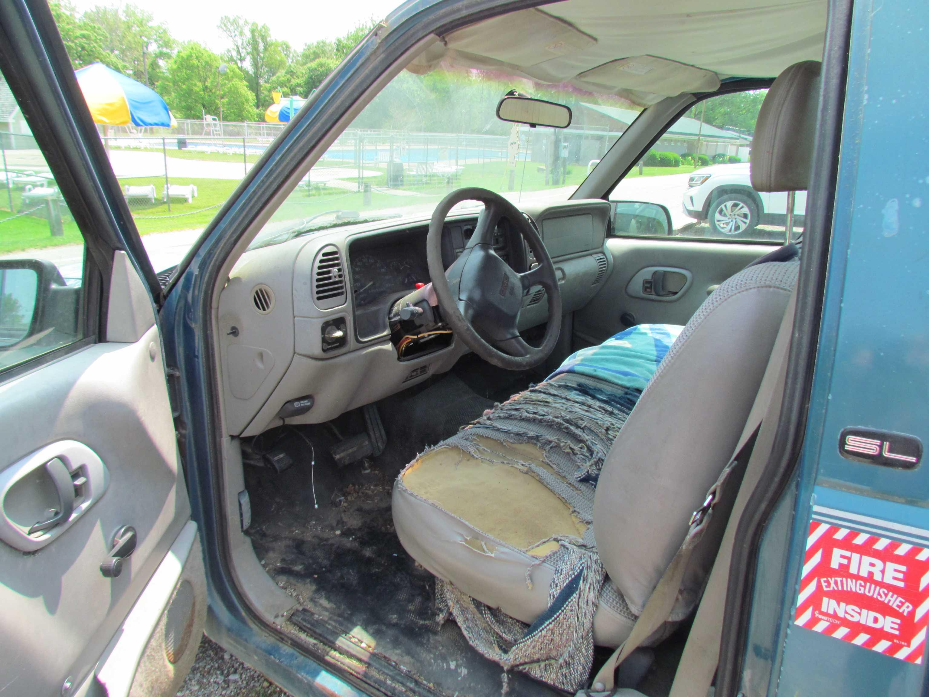 1998 GMC Sierra pickup truck