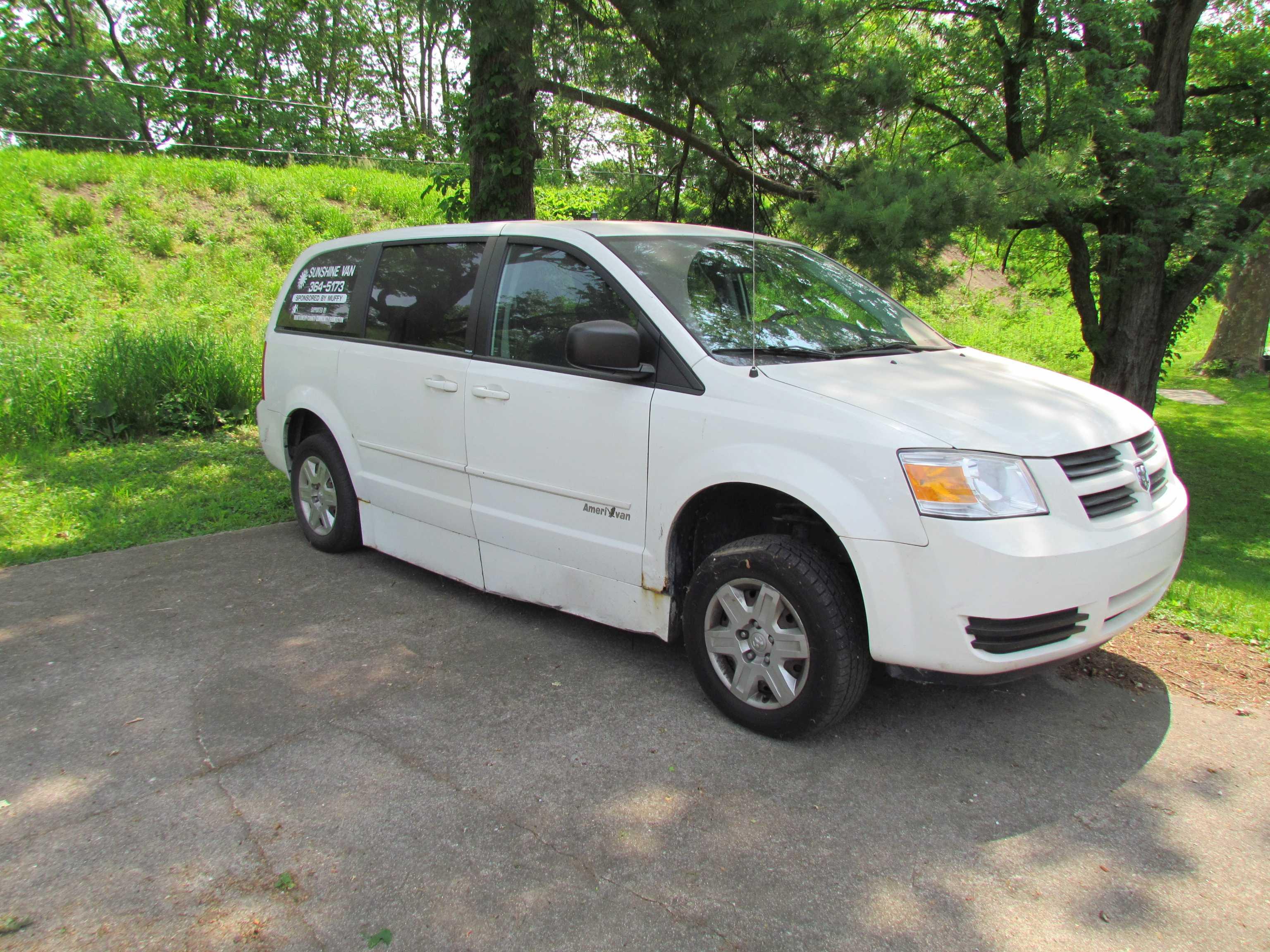 2010 Braun Entervan Dodge Caravan