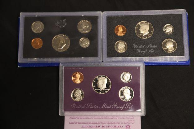 LOT OF 5 US MINT  PROOF SETS