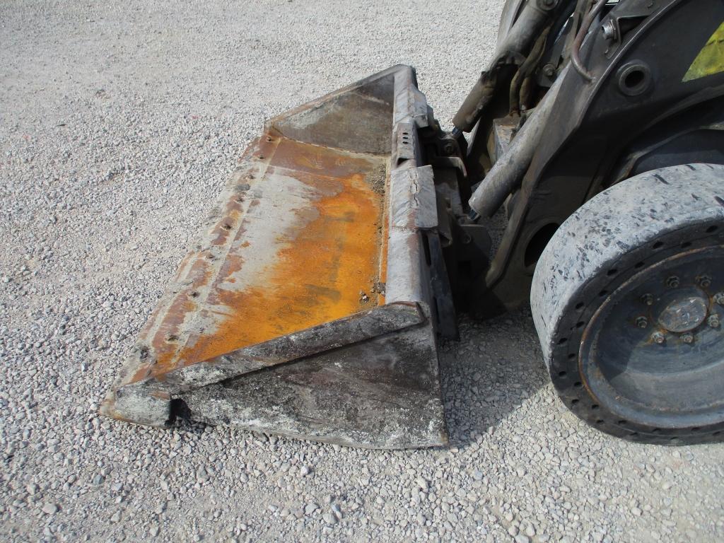 2011 New Holland L230 Skid Steer Loader,