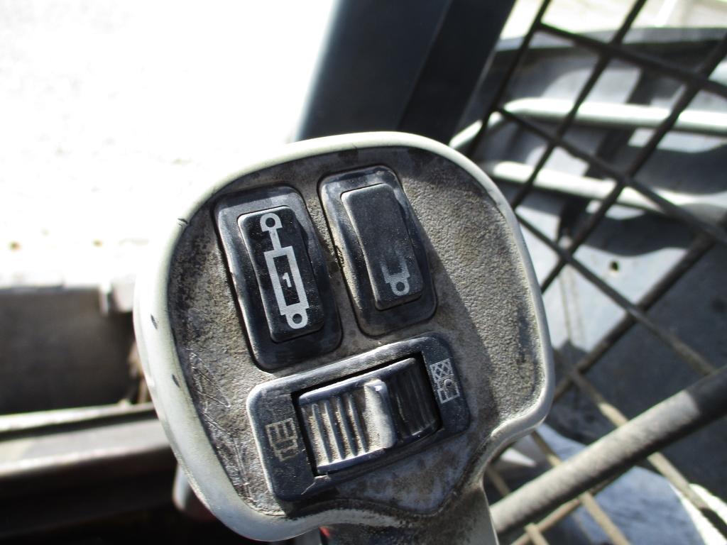 2011 New Holland L230 Skid Steer Loader,