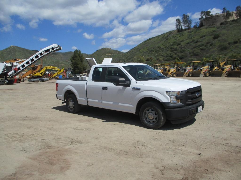 2016 Ford F150 XL Extended-Cab Pickup Truck,