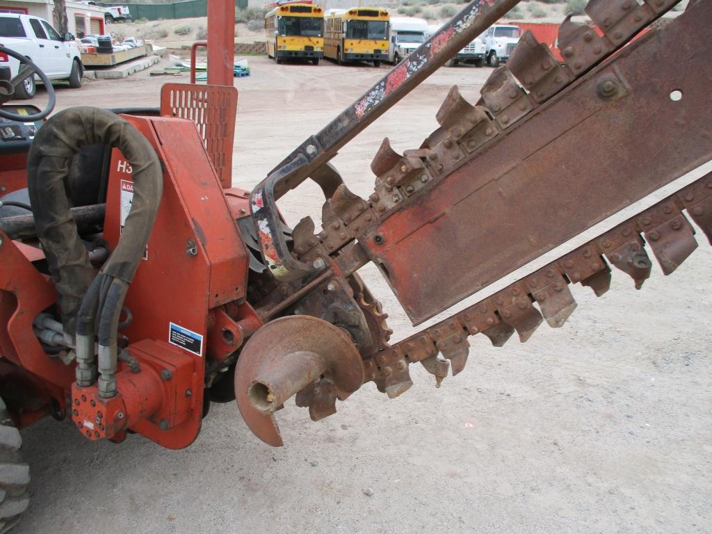 2001 Ditch Witch 3700DD Ride-On Trencher,