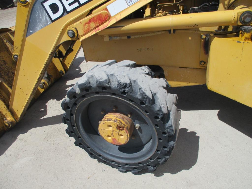 2005 John Deere 210LE Skip Loader,