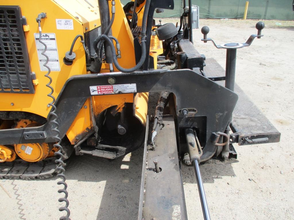 2012 Leeboy 8616 Crawler Asphalt Paver,