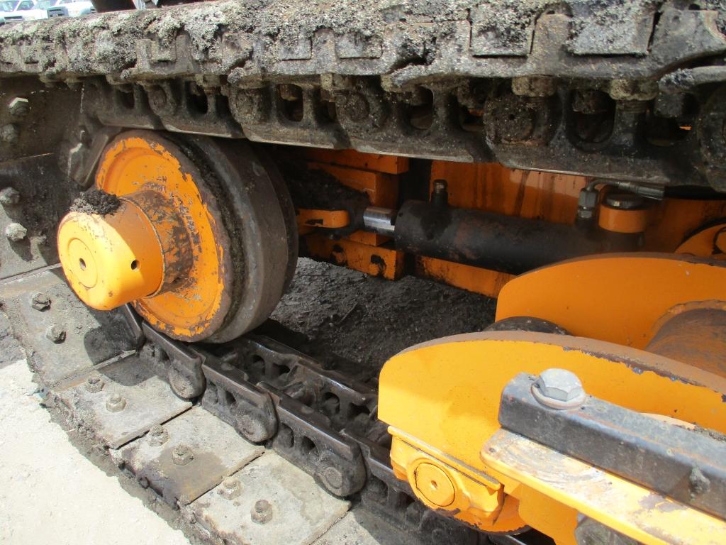 2012 Leeboy 8616 Crawler Asphalt Paver,