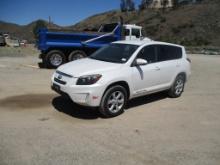 2014 Toyota Rav4 EV SUV,