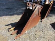 Lot Of Cat 16" Backhoe Tooth Bucket