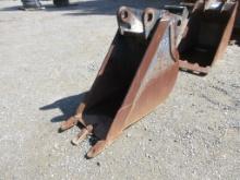 Lot Of Cat 16" Backhoe Tooth Bucket