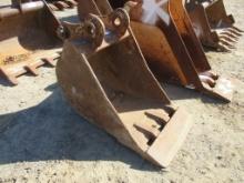 5Lot Of 18" Backhoe Tooth Bucket,