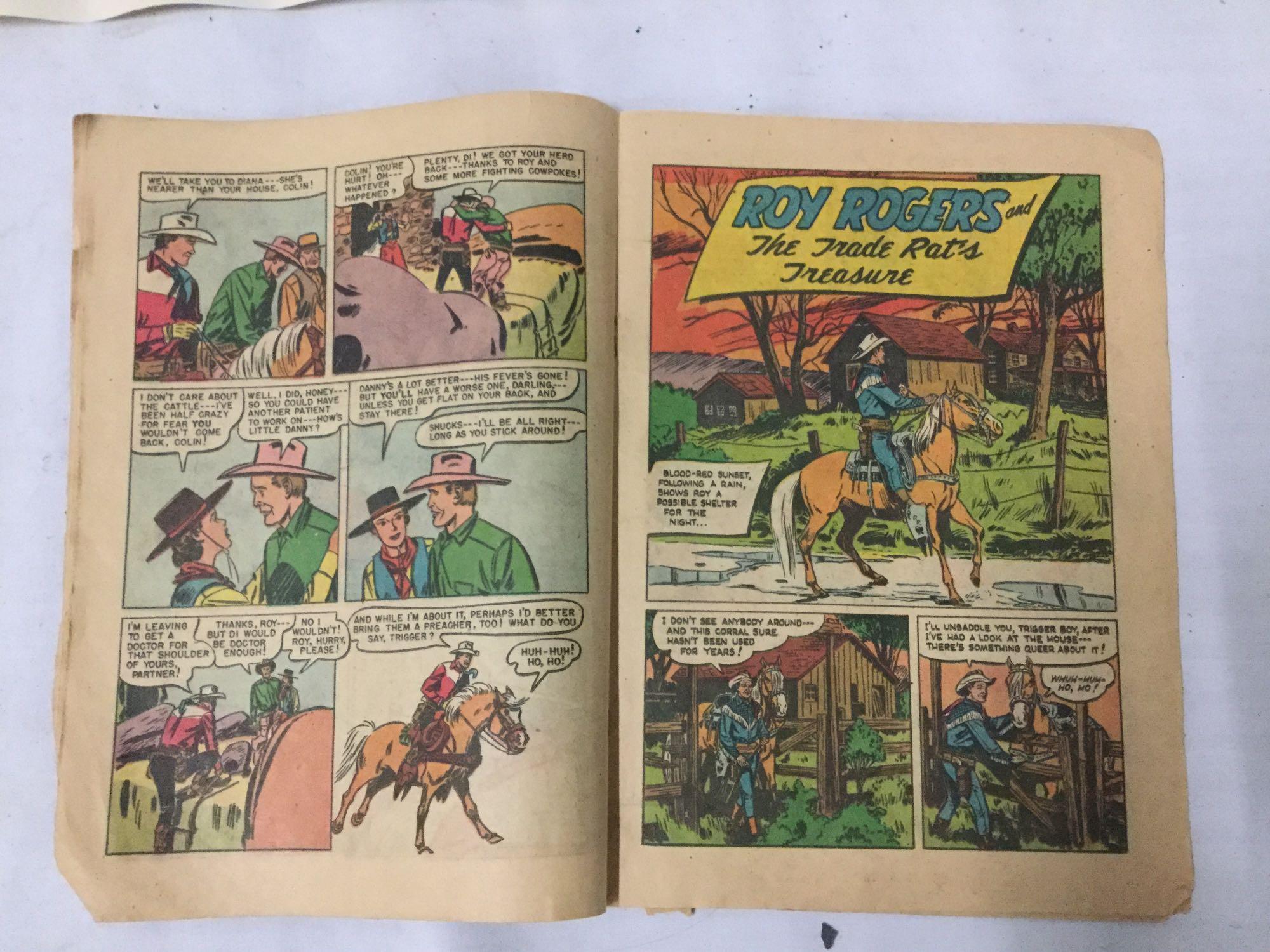 Collection of Roy Rogers memorabilia incl. 60's Marx Roy Rogers big game rifle cap gun & more!