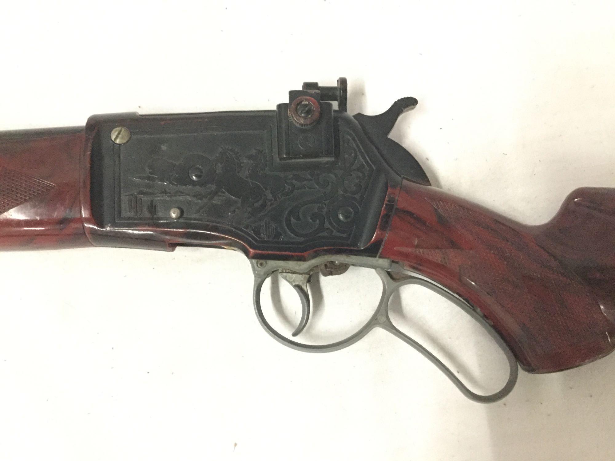 Collection of Roy Rogers memorabilia incl. 60's Marx Roy Rogers big game rifle cap gun & more!