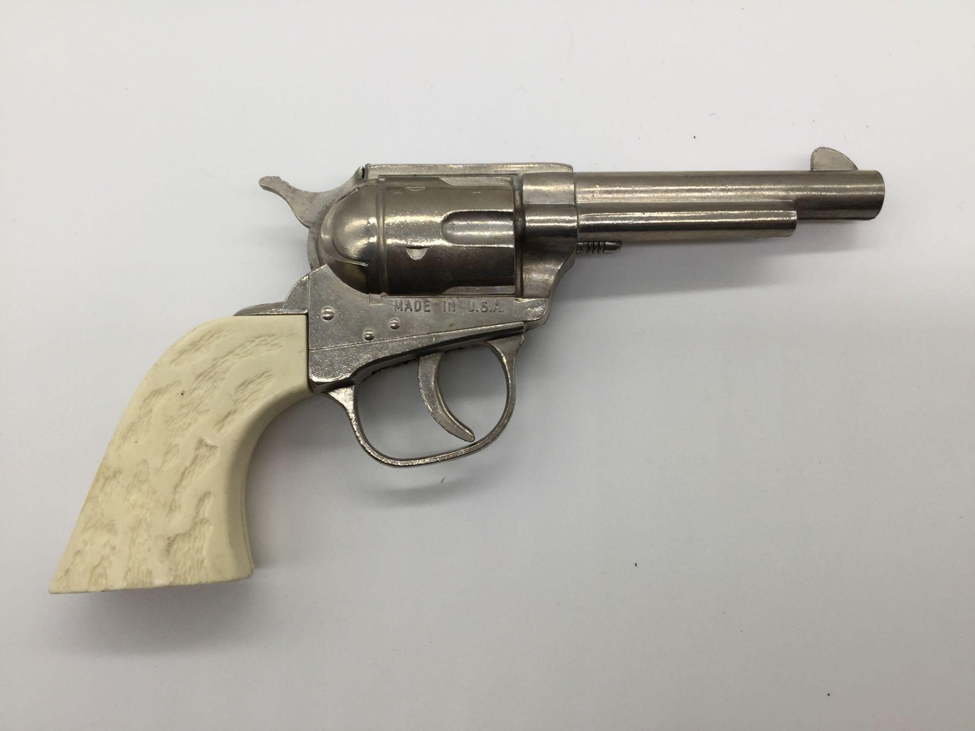 6 vintage Hubley metal cap gun pistol circa 40-60s - no model names, various designs - see desc as