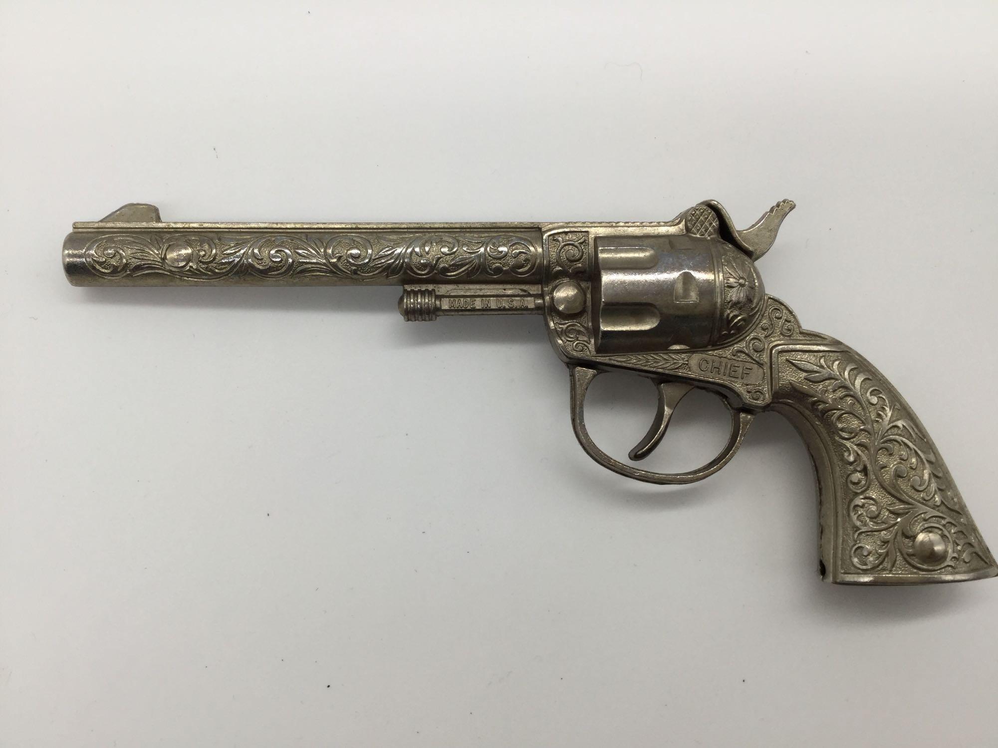 Collection of 5 vintage Hubley 50s era cap guns incl. Cowboy model with matching leather holster