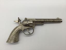 Collection of 5 vintage Hubley 50s era cap guns incl. Cowboy model with matching leather holster